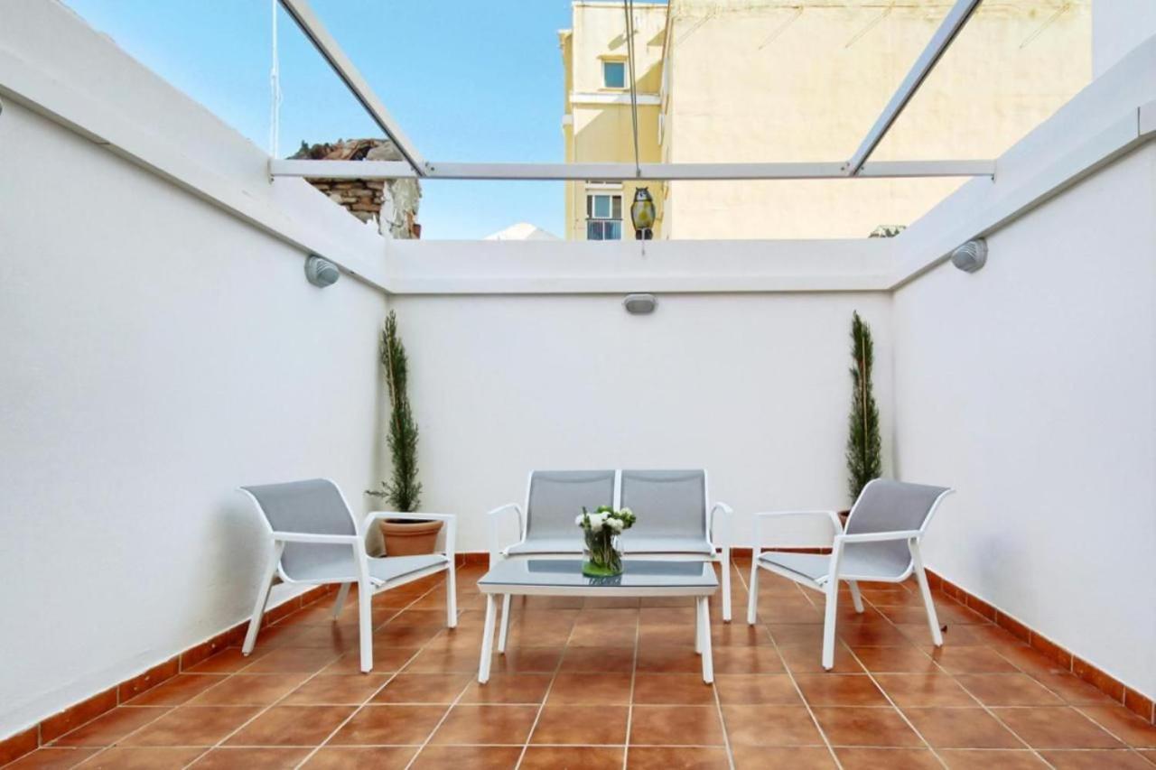 Amplio Piso Con Terraza Apartment Malaga Luaran gambar