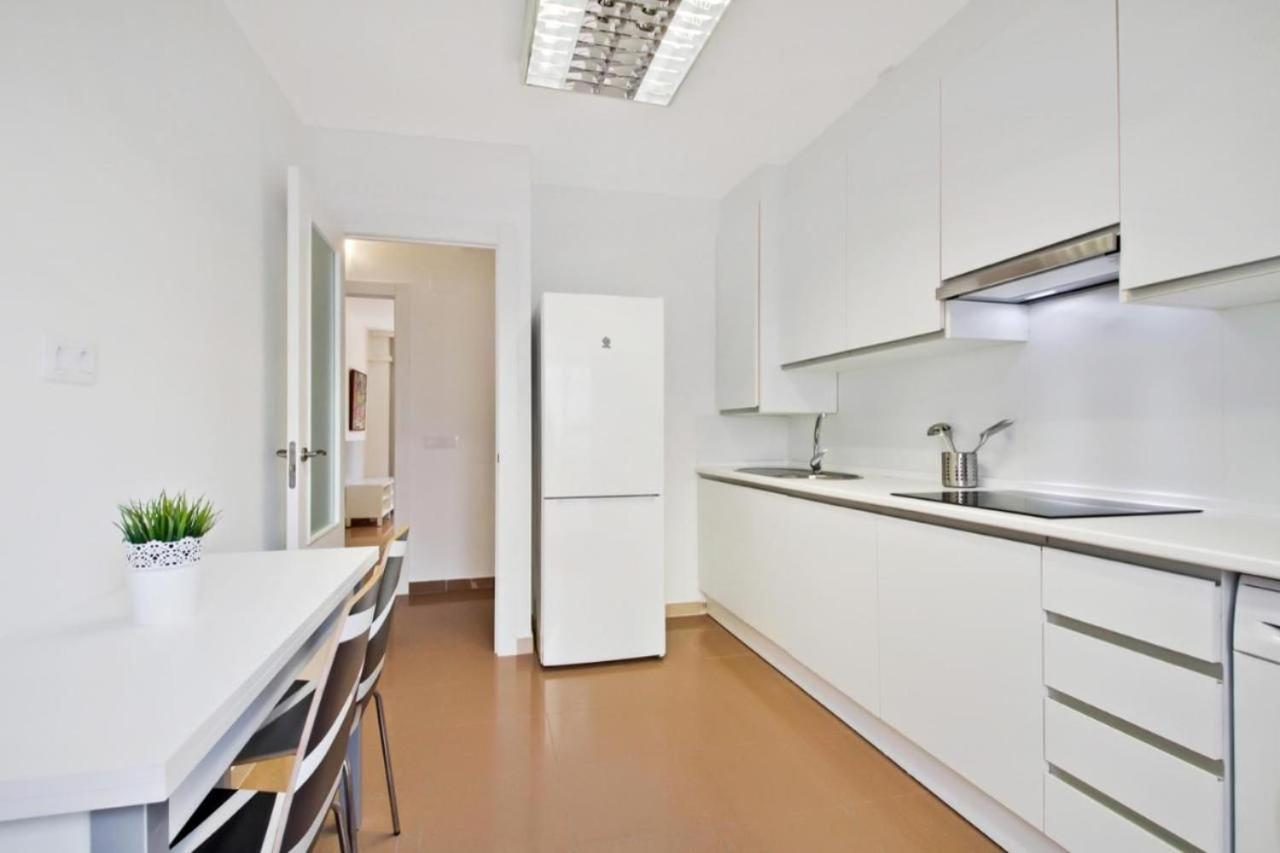 Amplio Piso Con Terraza Apartment Malaga Luaran gambar